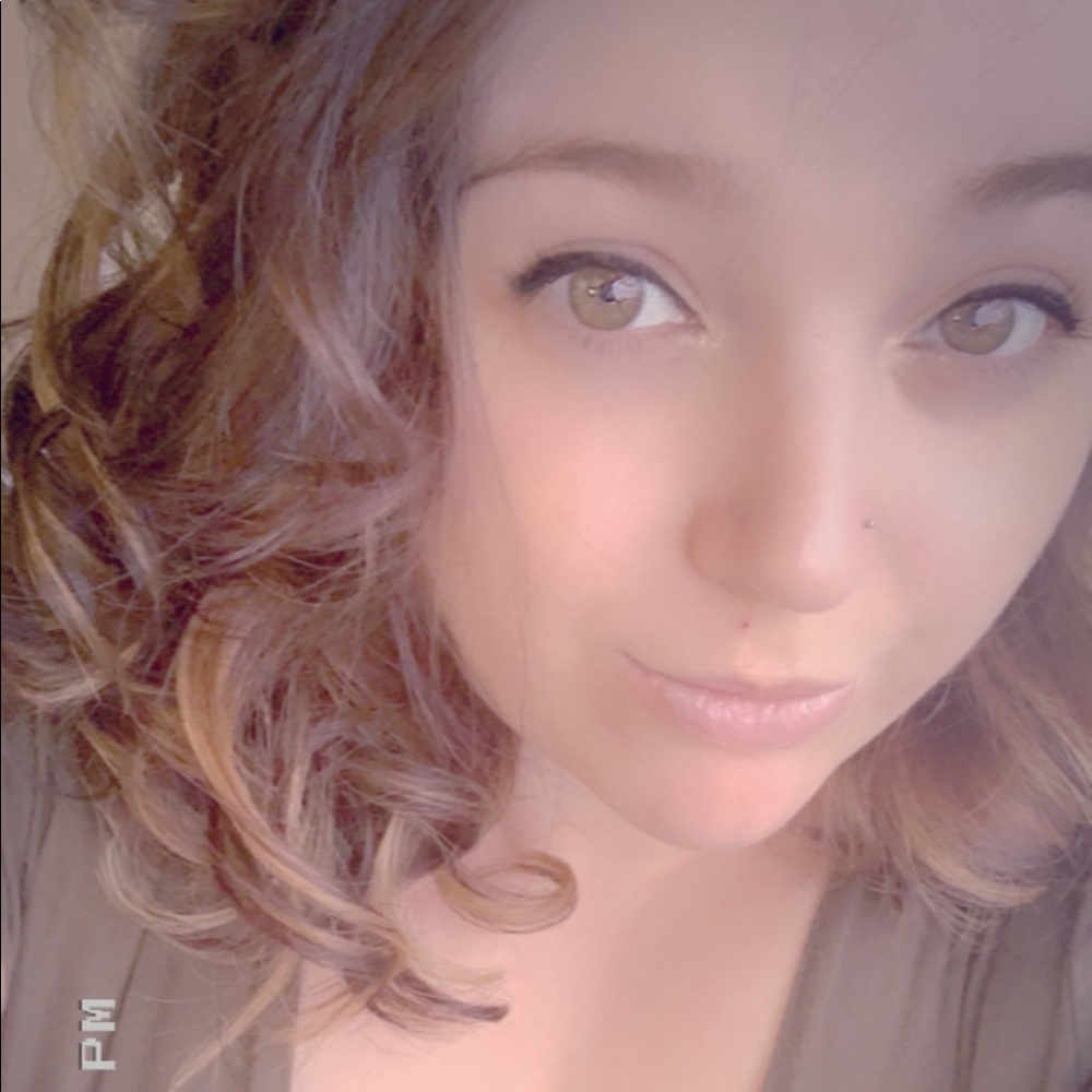 Meet your Posher, Brittanylynn anne